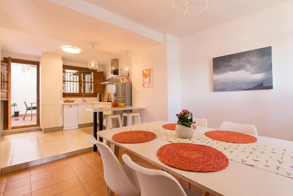 Casa Tipica Del Albaicin Con Interior De Diseno Villa Granada Exteriör bild